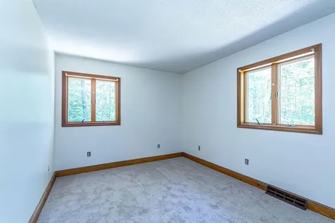 48 Mary Ann Avenue Salem NH 03079