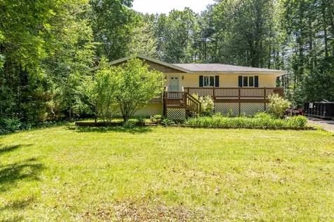 48 Mary Ann Avenue Salem NH 03079