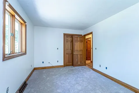 48 Mary Ann Avenue Salem NH 03079