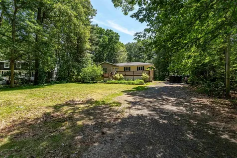 48 Mary Ann Avenue Salem NH 03079