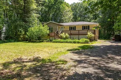 48 Mary Ann Avenue Salem NH 03079