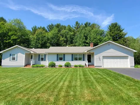 381 Cross Avenue St. Johnsbury VT 05819