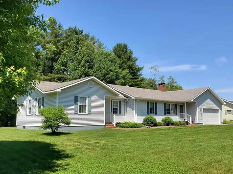 381 Cross Avenue St. Johnsbury VT 05819