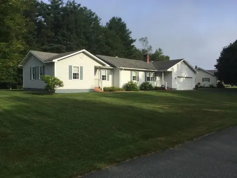 381 Cross Avenue St. Johnsbury VT 05819
