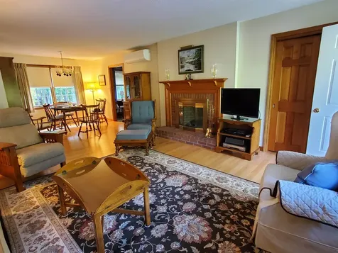 381 Cross Avenue St. Johnsbury VT 05819