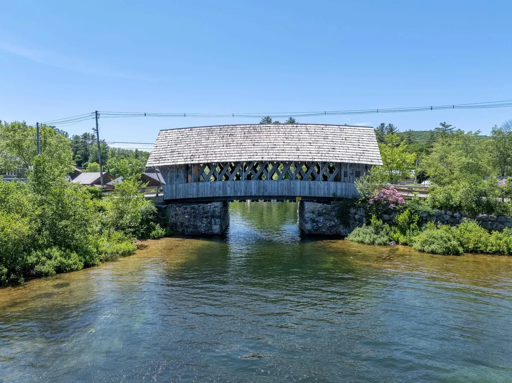 12 Peaked Hill Road Ashland NH 03217