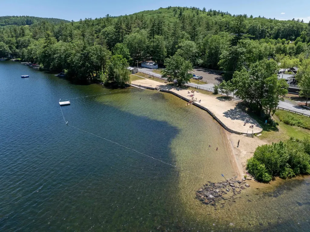 12 Peaked Hill Road Ashland NH 03217