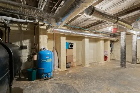 594 Nh Route 10 Orford NH 03777