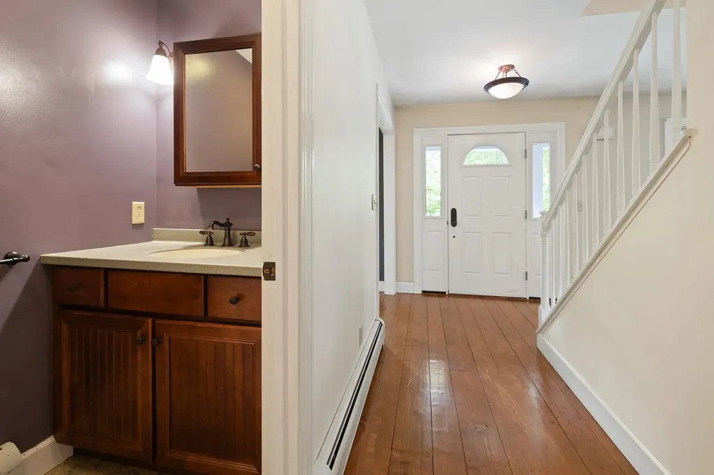 56 Mending Walls Road Manchester VT 05255