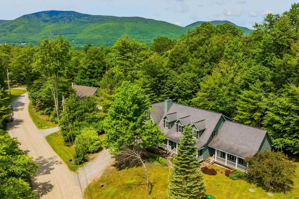 56 Mending Walls Road Manchester VT 05255