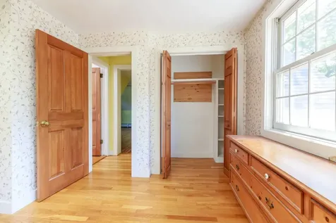 123 S Lincoln Street Keene NH 03431