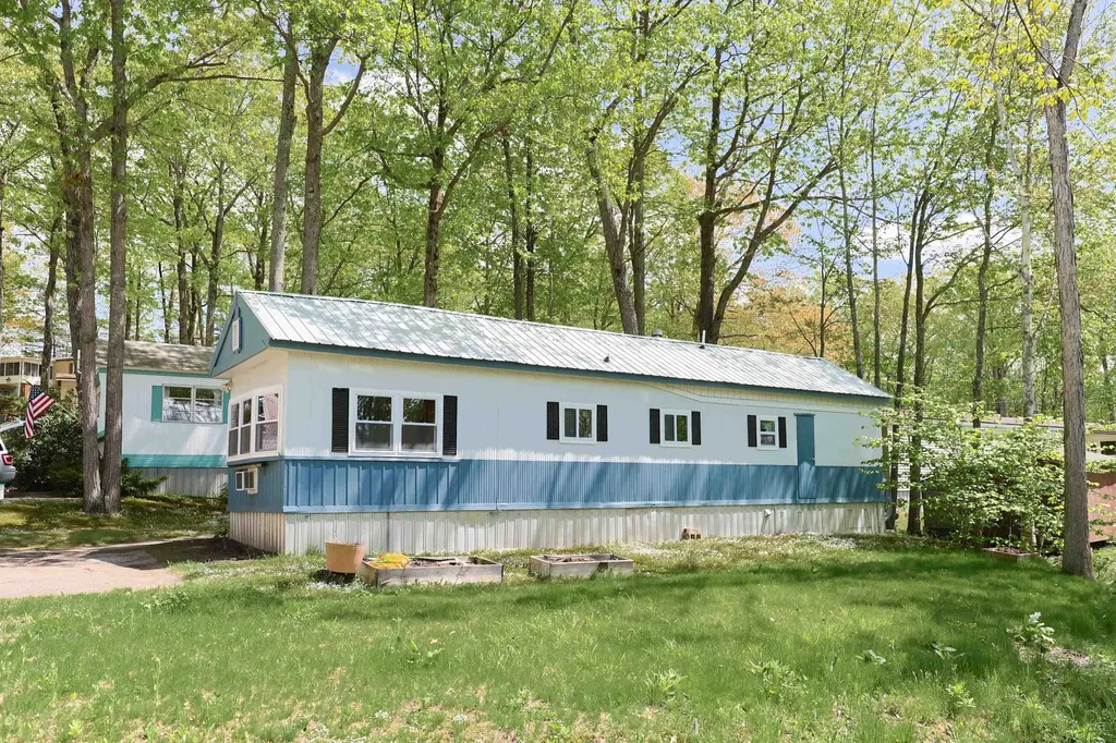 9 Sargent Place Gilford NH 03249