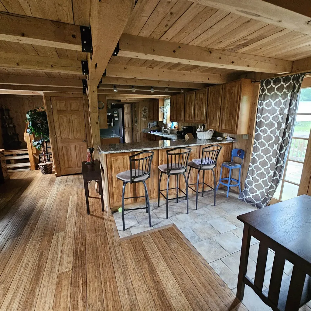 97 Crosier Lane Lyndon VT 05851