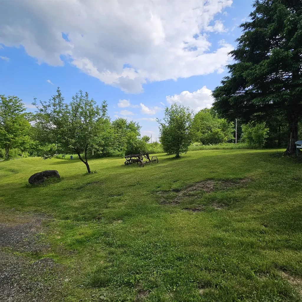 97 Crosier Lane Lyndon VT 05851