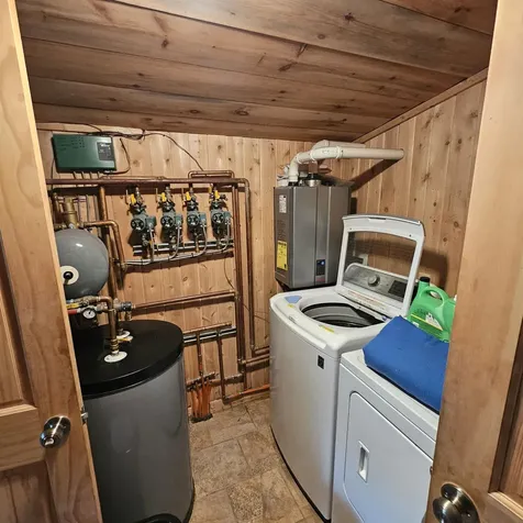 97 Crosier Lane Lyndon VT 05851