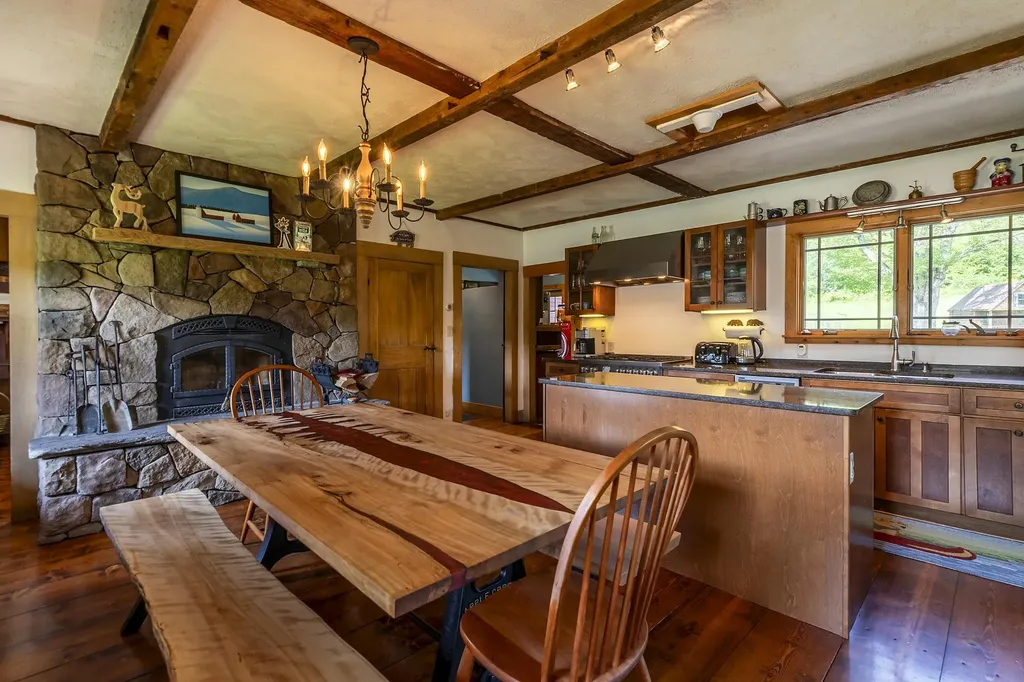 2941 Twenty Mile Stream Road Cavendish VT 05142