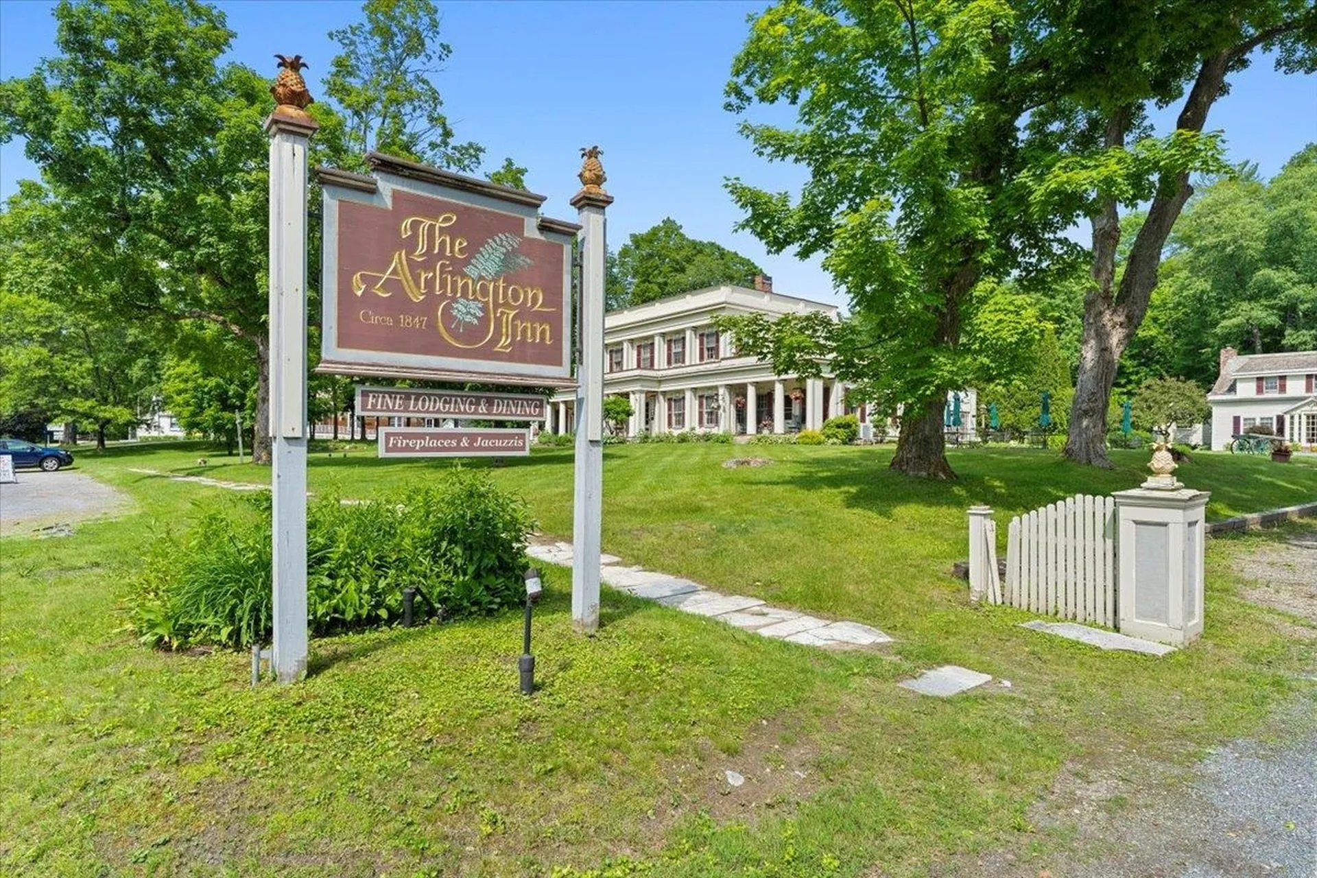 3888-3904 Vt Route 7a Arlington VT 05250