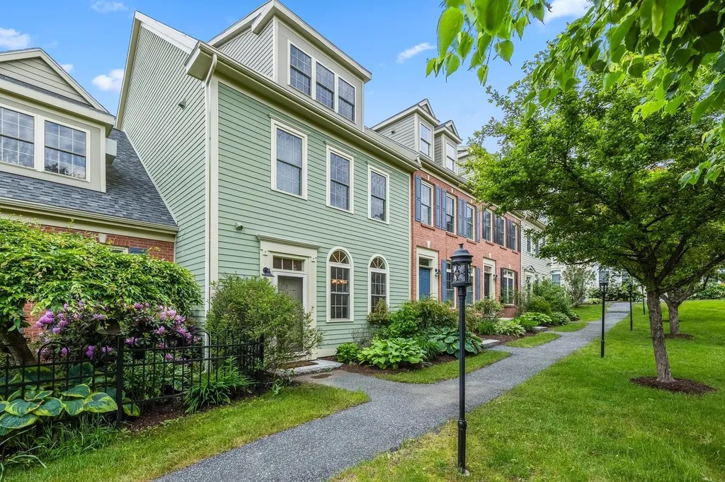 7 Shadow Brook Drive Hanover NH 03755