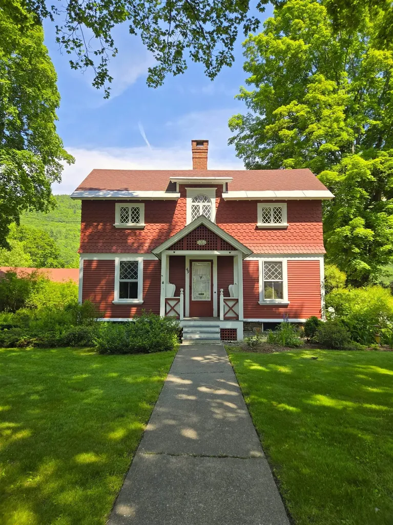 49 Tyler Street Brattleboro VT 05301