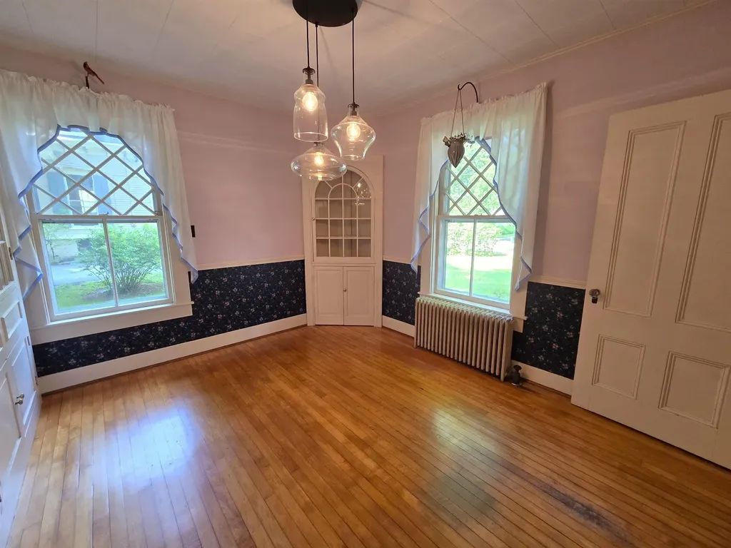 49 Tyler Street Brattleboro VT 05301