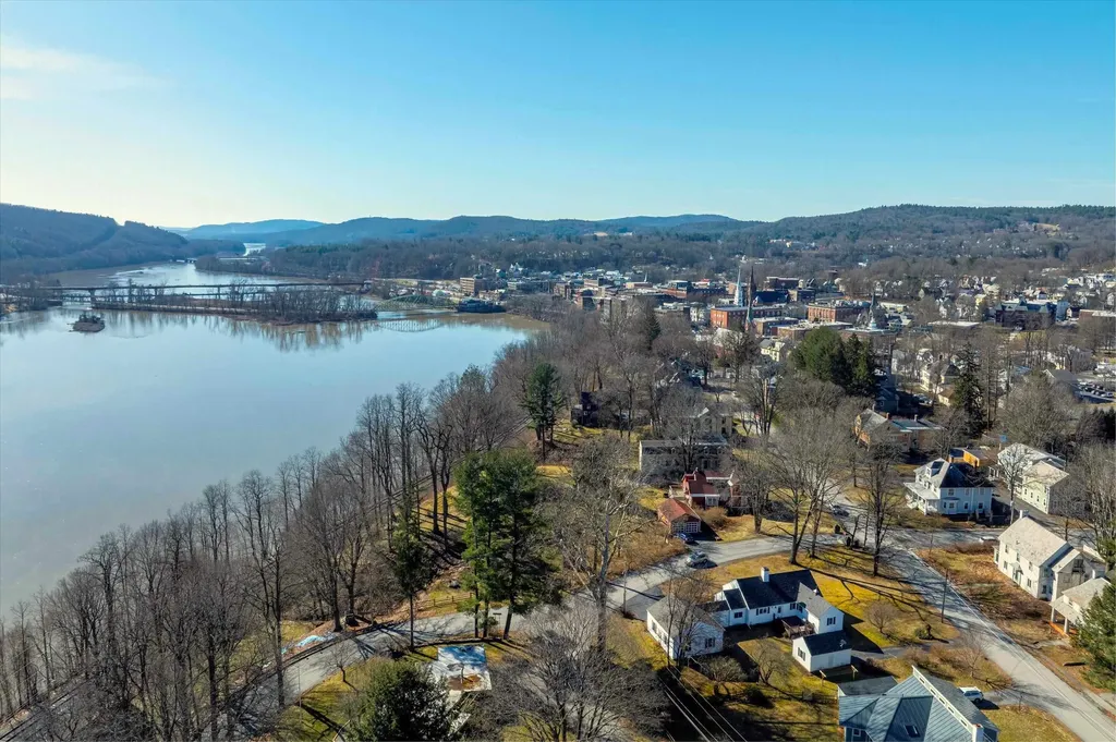 49 Tyler Street Brattleboro VT 05301