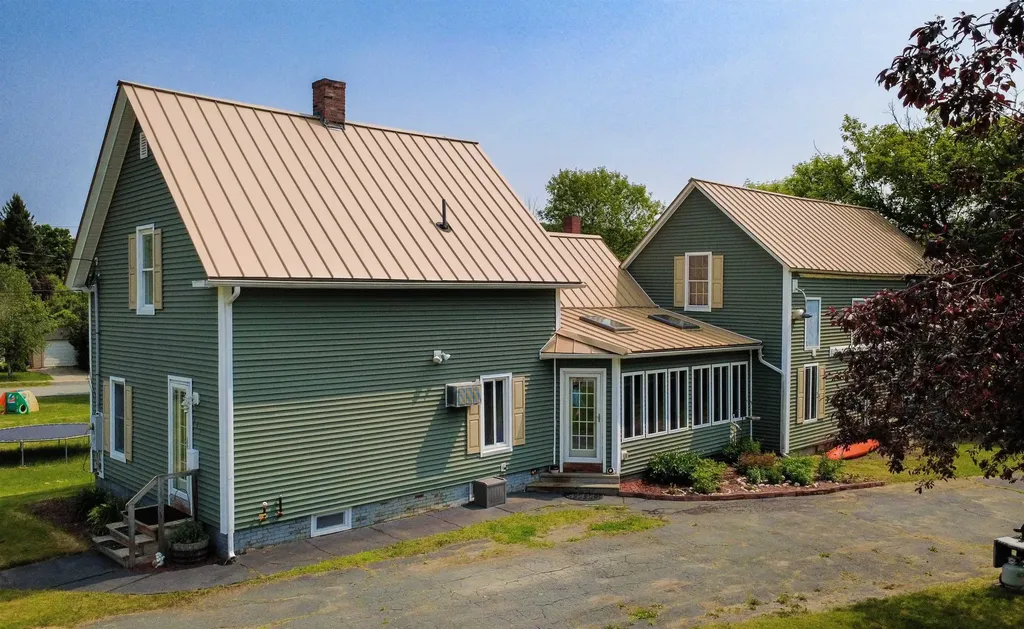 245 Tremont Street St. Johnsbury VT 05819