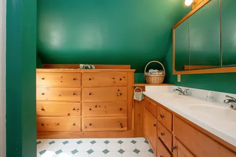 245 Tremont Street St. Johnsbury VT 05819