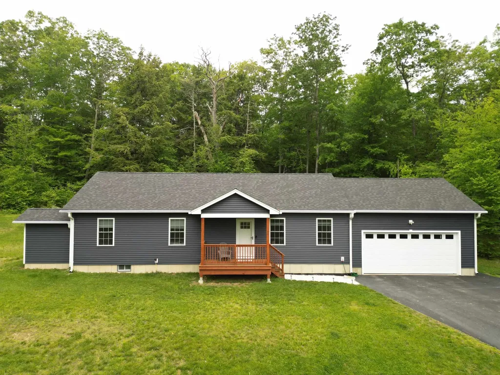 123 Parade Road Barnstead NH 03218
