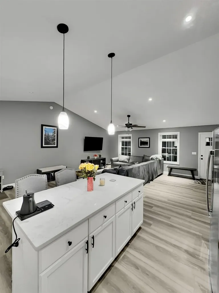 123 Parade Road Barnstead NH 03218