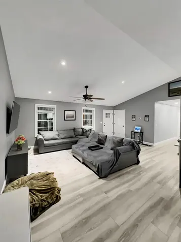 123 Parade Road Barnstead NH 03218