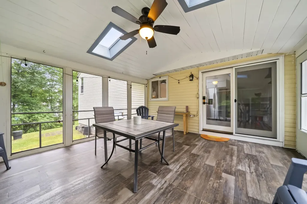 80 Overledge Drive Extension Derry NH 03038