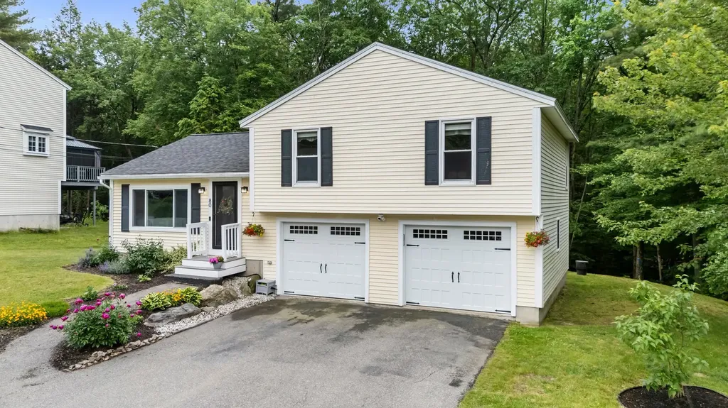 80 Overledge Drive Extension Derry NH 03038