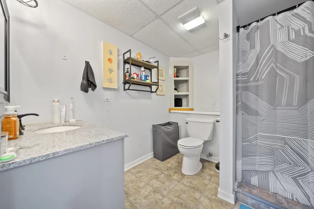 80 Overledge Drive Extension Derry NH 03038