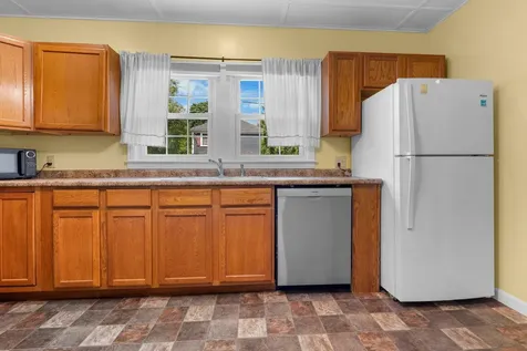 21 Vine Street Keene NH 03431