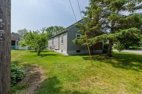 21 Vine Street Keene NH 03431