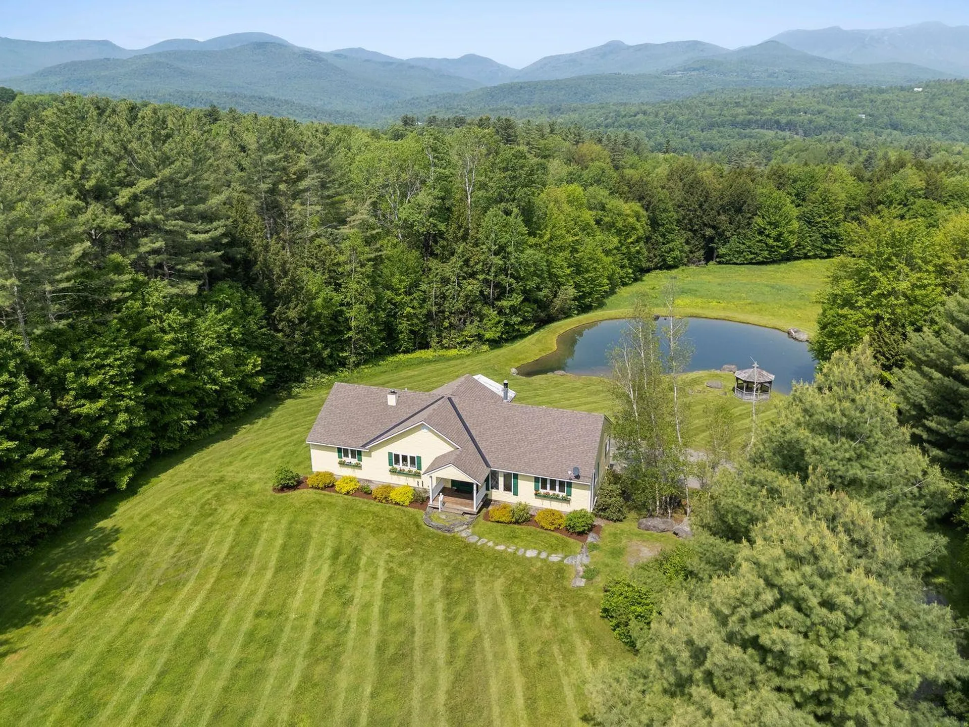 159 Tall Pines Lane Stowe VT 05672