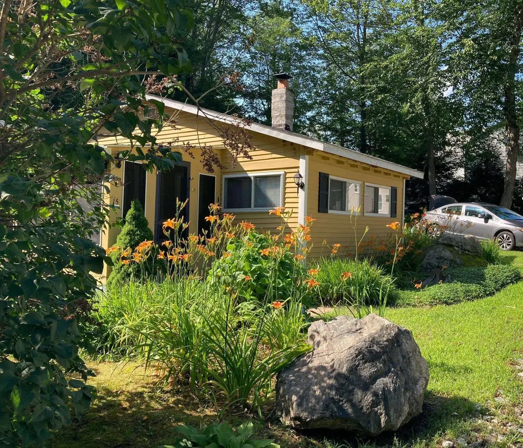 15 Milford Street Amherst NH 03031