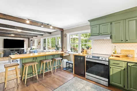 38 Piscataqua Road Dover NH 03820