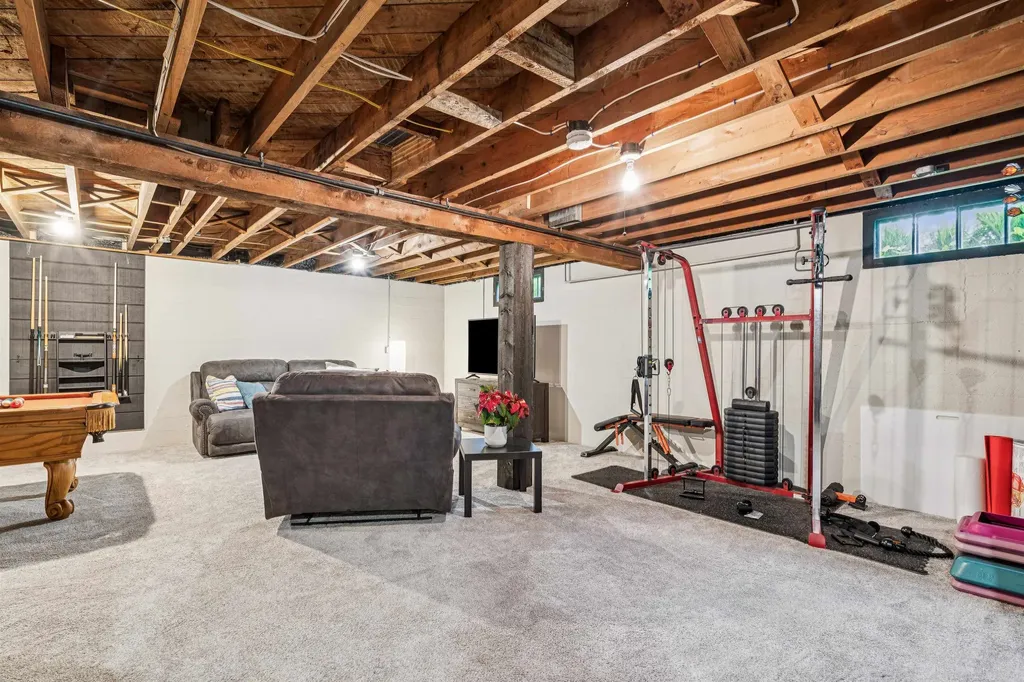 1613 West Woodstock Road Woodstock VT 05091