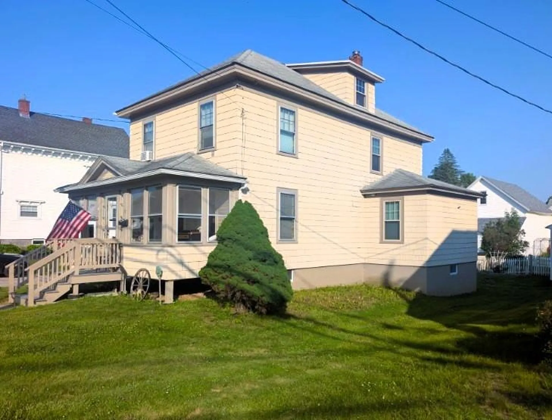 28 Central Street Farmington NH 03835