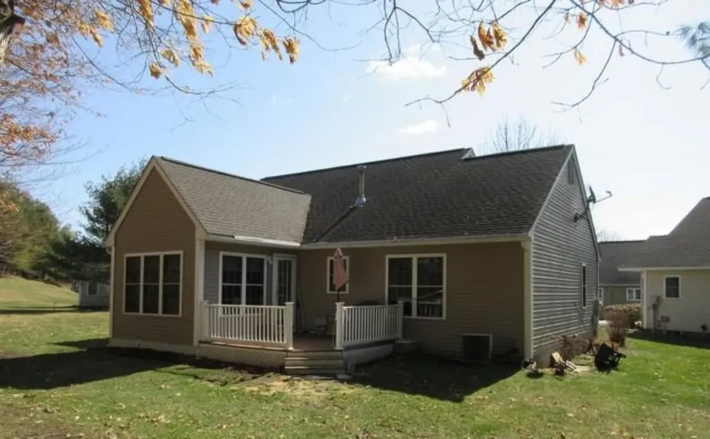 14 Halsey Court Litchfield NH 03052