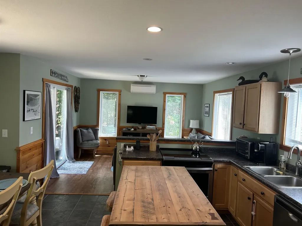 26 Island Drive Madison NH 03849