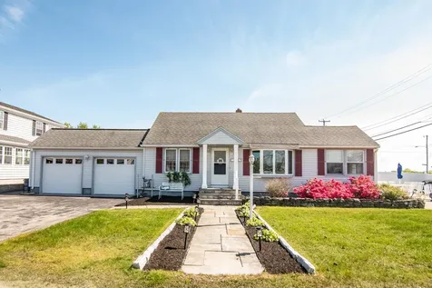 558 Hudson Street Seabrook NH 03874