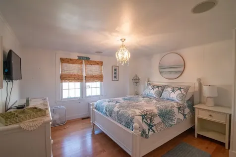 558 Hudson Street Seabrook NH 03874