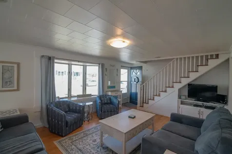 558 Hudson Street Seabrook NH 03874