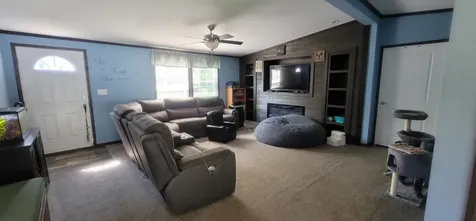 5 Mildred Avenue Raymond NH 03077