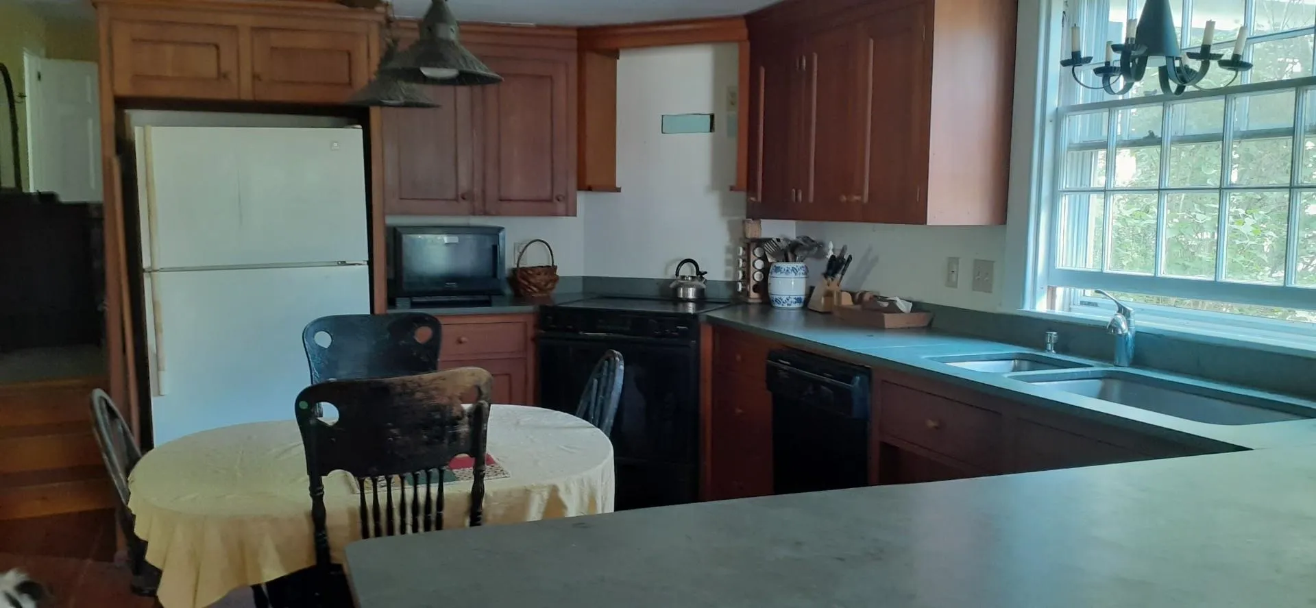 524 North Road Danbury NH 03230