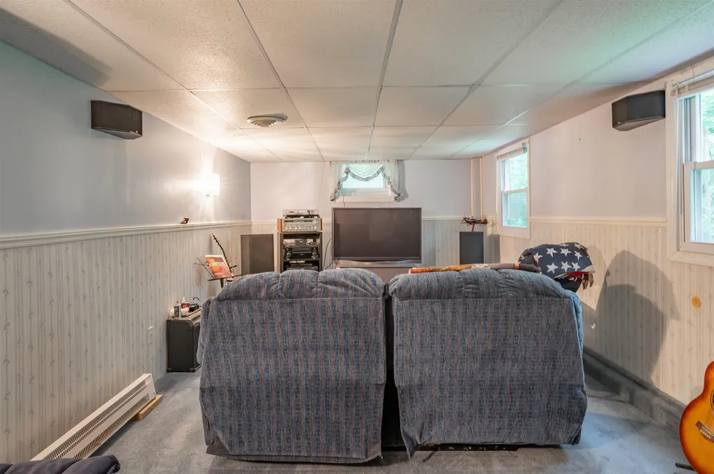 7 Fairway Drive Merrimack NH 03054