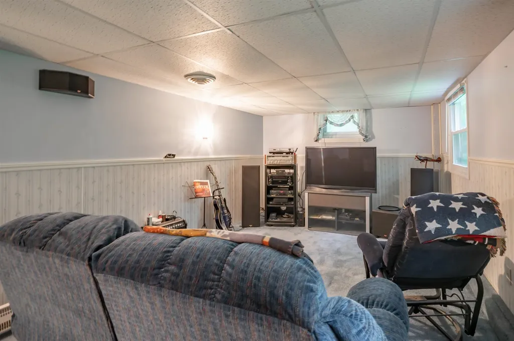7 Fairway Drive Merrimack NH 03054