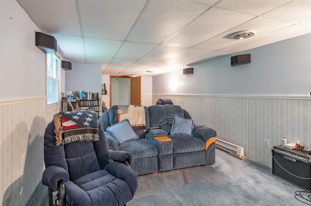 7 Fairway Drive Merrimack NH 03054